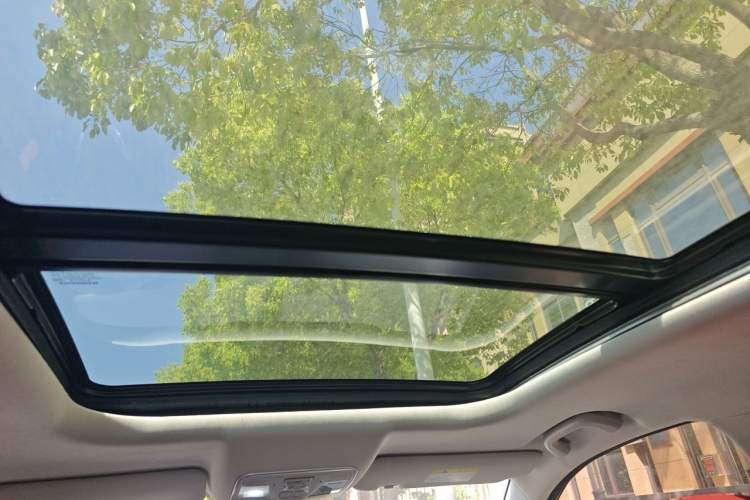 Used CHANGAN OSHAN X5 2021 1.5T DCT Prestige Edition Headliner