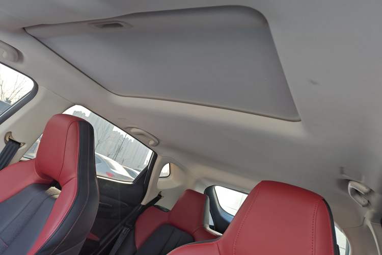 Used CHANGAN OSHAN X5 2021 Revised Version 1.5T DCT Luxury Edition Headliner