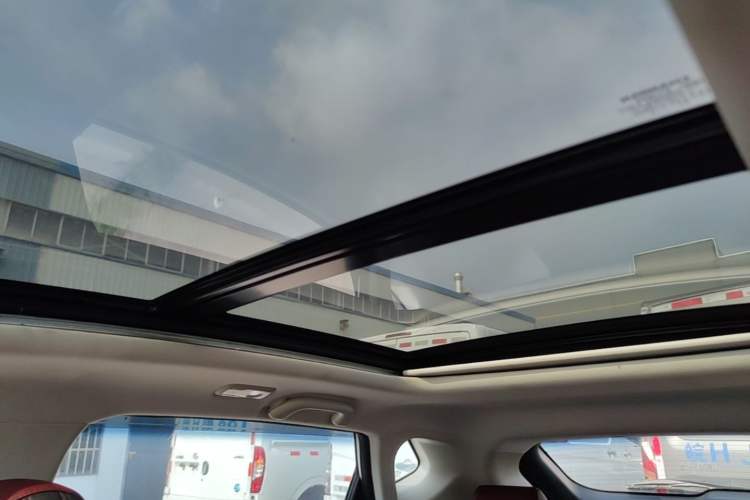 Used CHANGAN OSHAN X5 2021 1.5T DCT Prestige Edition Headliner