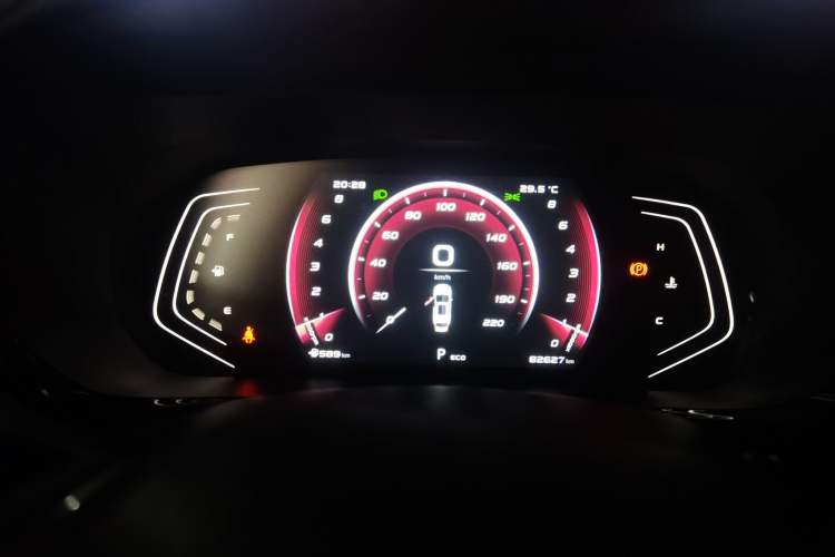 Used CHANGAN OSHAN X5 2021 1.5T DCT Prestige Edition Instrument Cluster