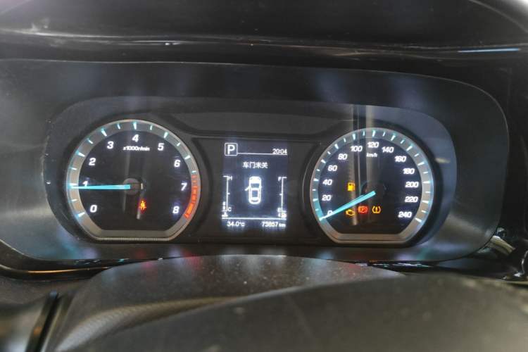Used CHANGAN OSHAN X5 2021 Revised Version 1.5T DCT Luxury Edition Instrument Cluster