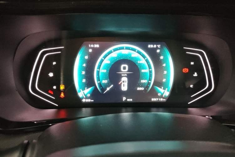 Used CHANGAN OSHAN X5 2021 1.6L CVT Luxury Model Instrument Cluster