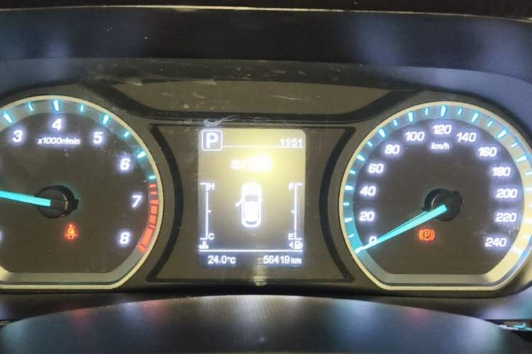 Used CHANGAN OSHAN X5 2021 1.6L CVT Luxury Version Instrument Cluster