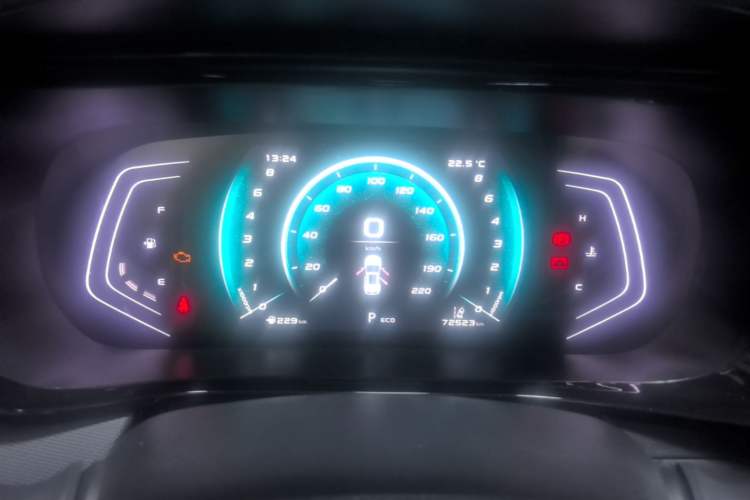 Used CHANGAN OSHAN X5 2021 1.5T DCT Flagship Edition Instrument Cluster