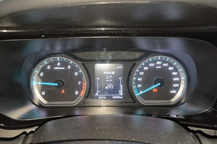 Used CHANGAN OSHAN X5 2021 Revised Version 1.5T DCT Luxury Edition Instrument Cluster