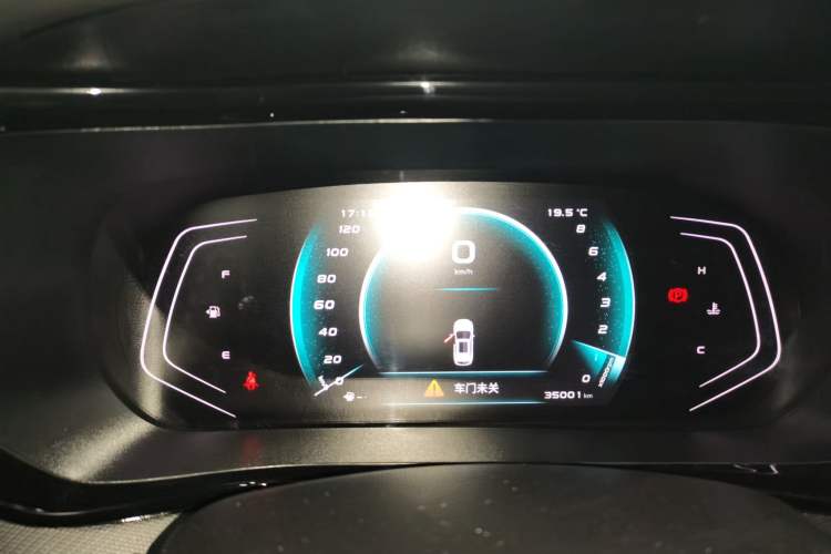 Used CHANGAN OSHAN X5 2021 1.5T DCT Flagship Edition Instrument Cluster