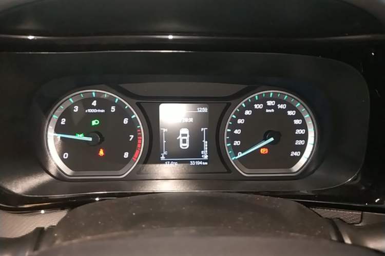 Used CHANGAN OSHAN X5 2021 Revised Version 1.5T DCT Luxury Edition Instrument Cluster