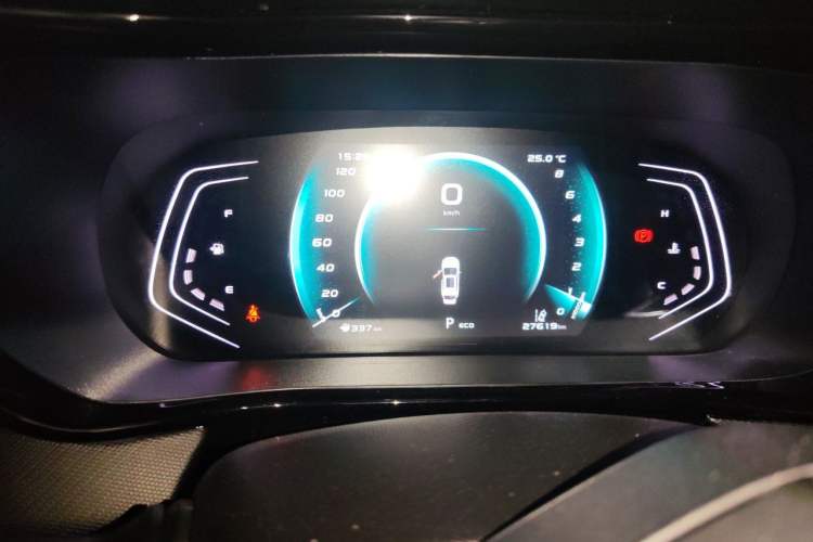 Used CHANGAN OSHAN X5 2021 1.5T DCT Flagship Edition Instrument Cluster
