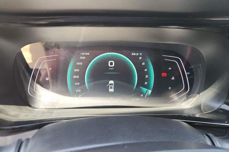 Used CHANGAN OSHAN X5 2021 1.5T DCT Prestige Edition Instrument Cluster