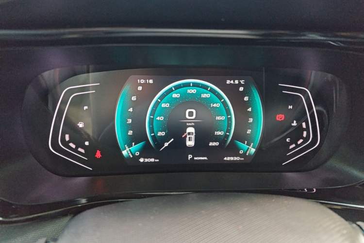 Used CHANGAN OSHAN X5 2021 1.6L CVT Luxury Model Instrument Cluster