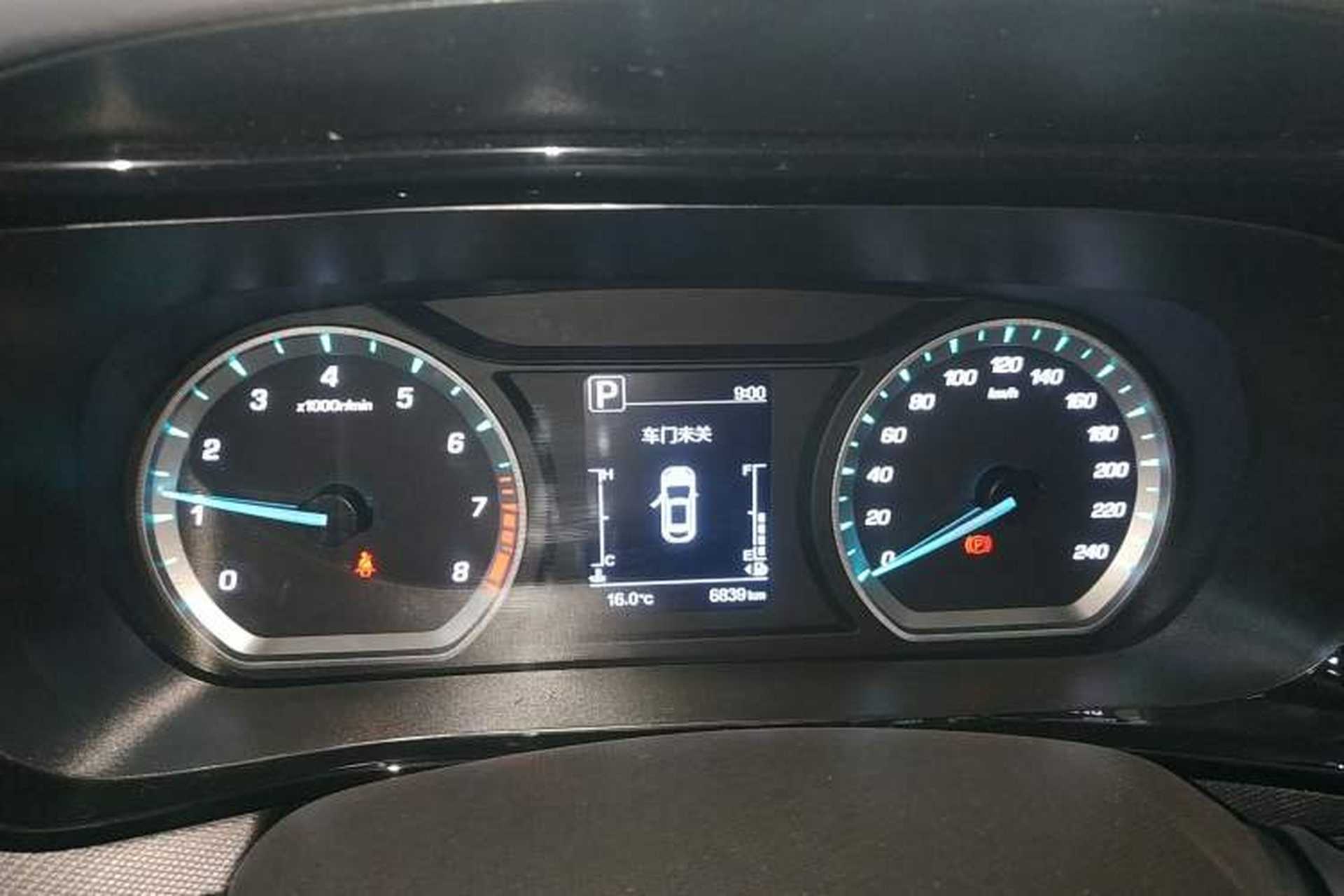 Used CHANGAN OSHAN X5 2021 Revised Version 1.5T DCT Luxury Edition Instrument Cluster