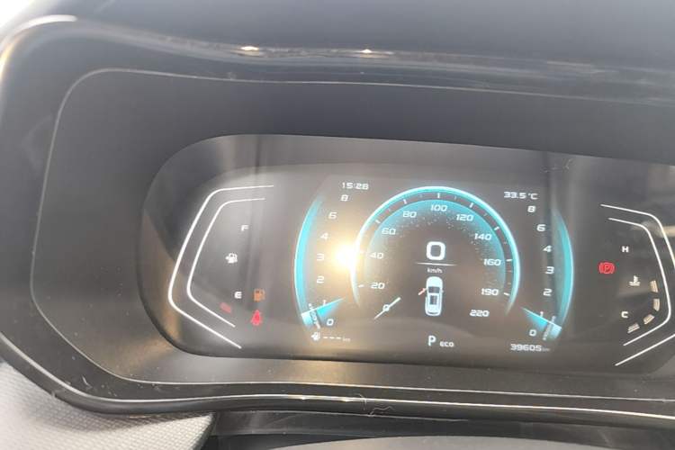 Used CHANGAN OSHAN X5 2021 1.5T DCT Prestige Edition Instrument Cluster