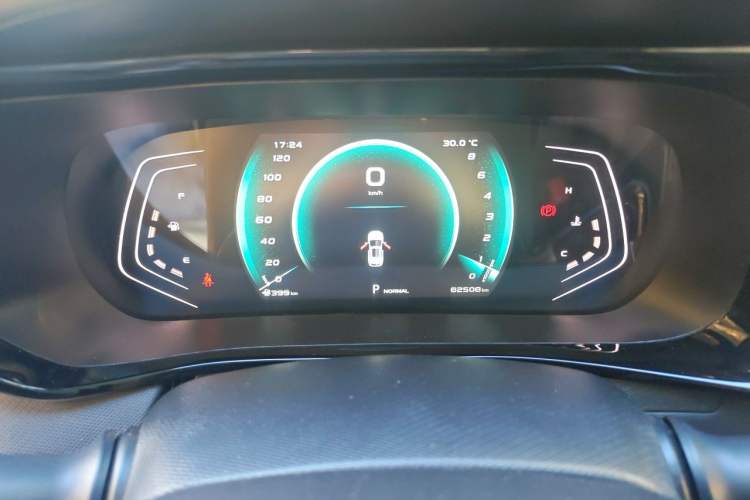 Used CHANGAN OSHAN X5 2021 1.5T DCT Prestige Edition Instrument Cluster
