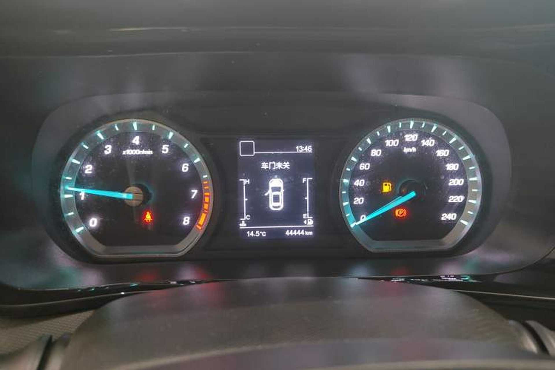 Used CHANGAN OSHAN X5 2021 Revised Version 1.6L Manual Luxury Edition Instrument Cluster