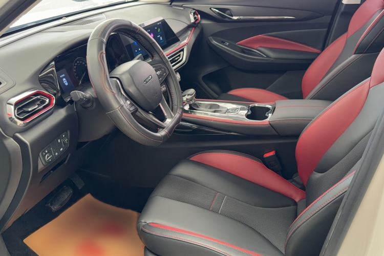 Used CHANGAN OSHAN X5 2021 Revised Version 1.5T DCT Luxury Edition Interior 1