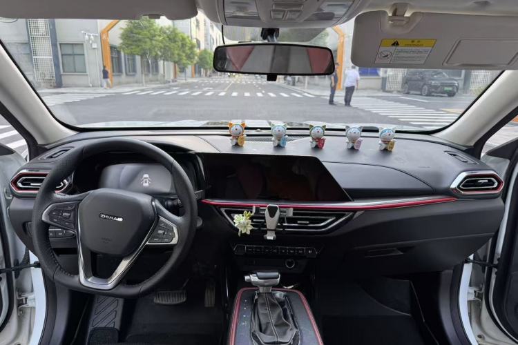 Used CHANGAN OSHAN X5 2021 1.5T DCT Prestige Edition Interior 1