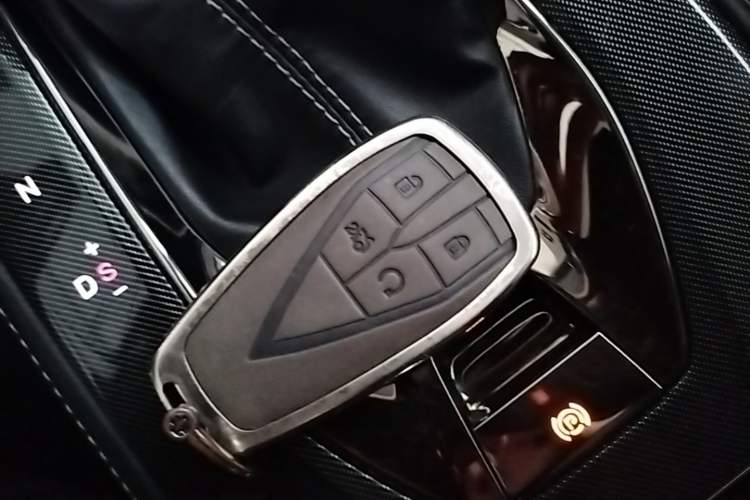 Used CHANGAN OSHAN X5 2021 1.6L CVT Luxury Model Interior 1