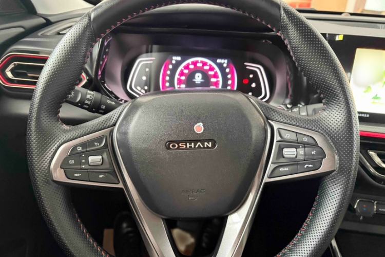Used CHANGAN OSHAN X5 2021 1.5T DCT Flagship Edition Interior 2