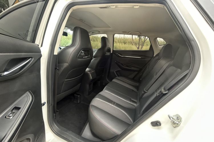 Used CHANGAN OSHAN X5 2021 1.6L CVT Luxury Model Interior 2