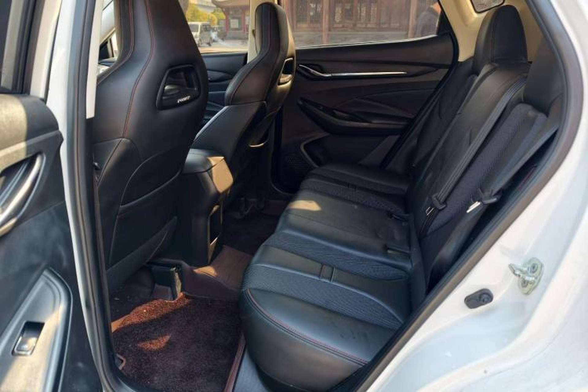Used CHANGAN OSHAN X5 2021 Revised Version 1.6L Manual Luxury Edition Interior 2