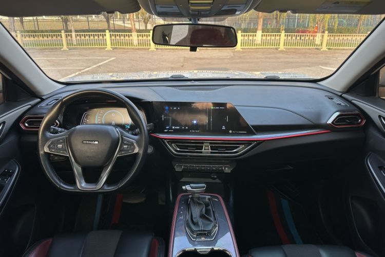 Used CHANGAN OSHAN X5 2021 1.5T DCT Prestige Edition Interior 2
