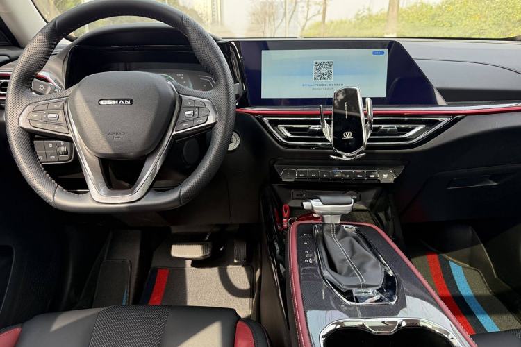 Used CHANGAN OSHAN X5 2021 1.5T DCT Prestige Edition Interior 2