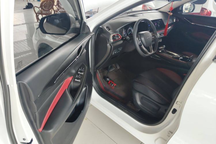 Used CHANGAN OSHAN X5 2021 Revised Version 1.5T DCT Luxury Edition Interior 3