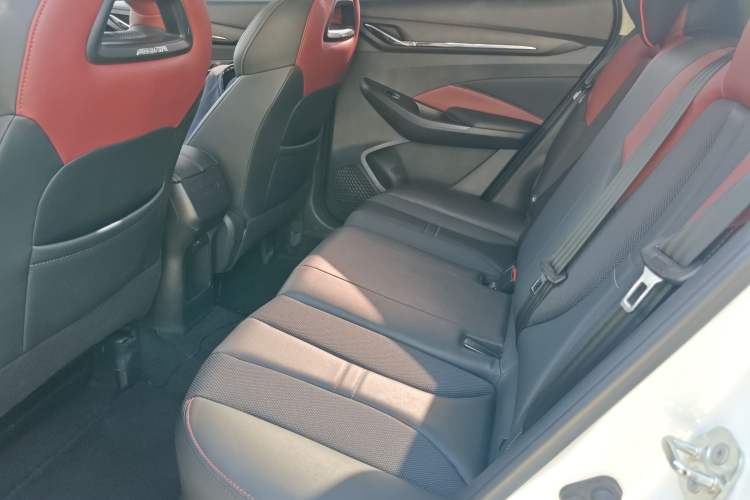 Used CHANGAN OSHAN X5 2021 1.5T DCT Prestige Edition Interior 4
