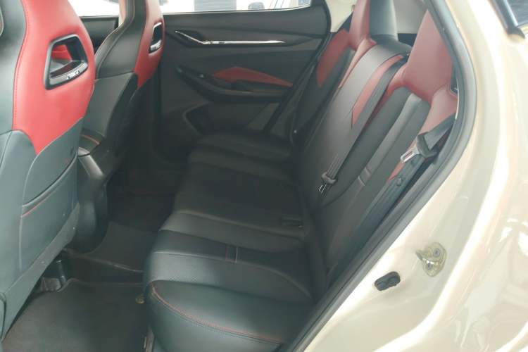Used CHANGAN OSHAN X5 2021 Revised Version 1.5T DCT Luxury Edition Interior 4