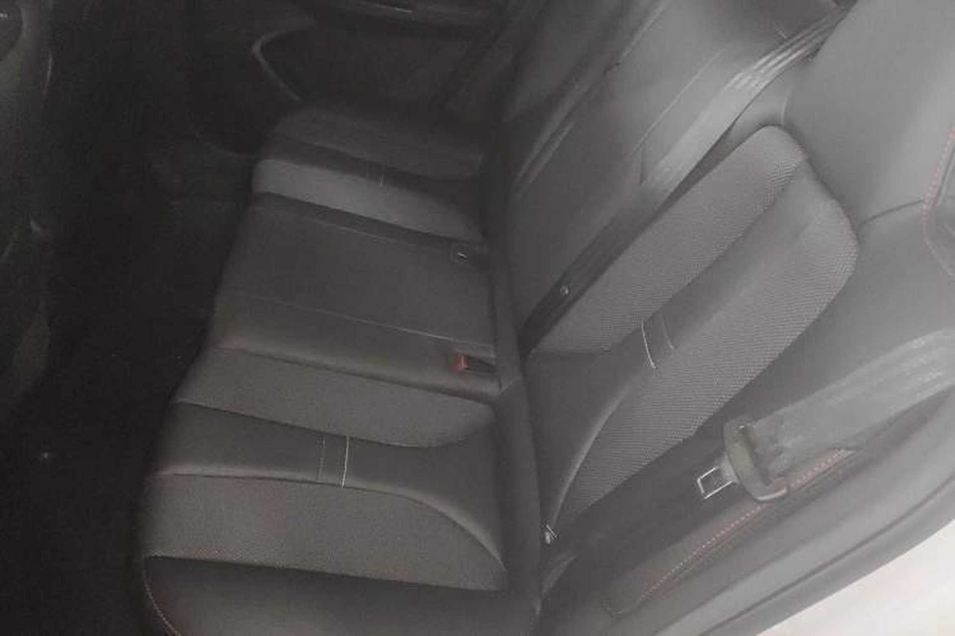Used CHANGAN OSHAN X5 2021 1.5T DCT Prestige Edition Interior 4