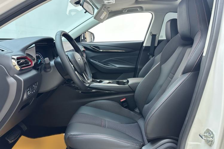 Used CHANGAN OSHAN X5 2021 1.5T DCT Luxury Edition Interior 4