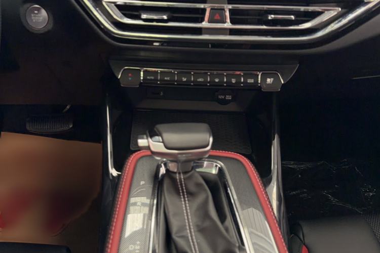 Used CHANGAN OSHAN X5 2021 Revised Version 1.5T DCT Luxury Edition Interior 6