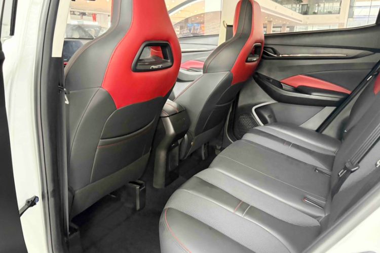 Used CHANGAN OSHAN X5 2021 1.5T DCT Flagship Edition Interior 6