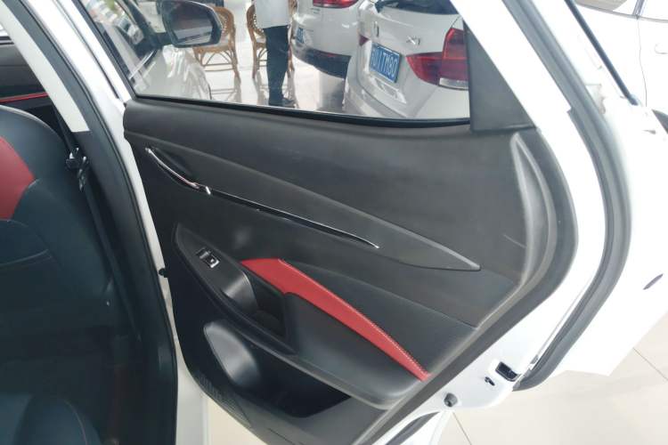 Used CHANGAN OSHAN X5 2021 Revised Version 1.5T DCT Luxury Edition Interior 6