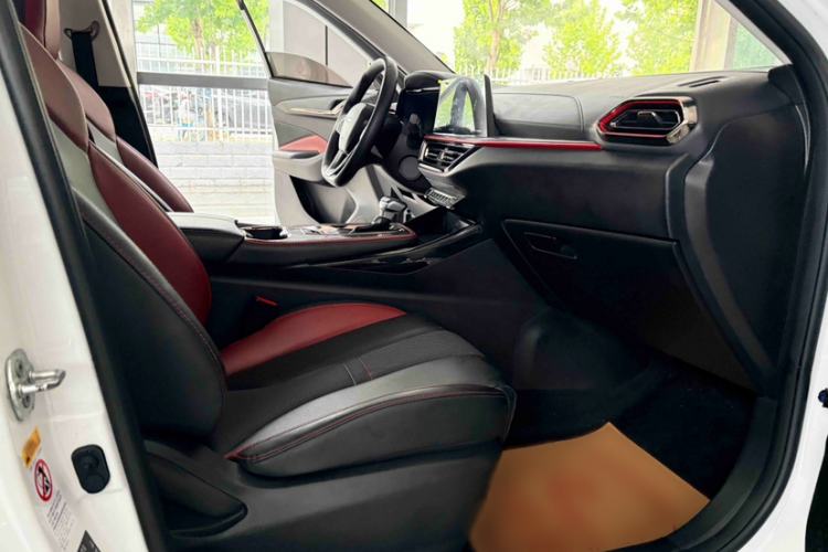 Used CHANGAN OSHAN X5 2021 1.5T DCT Flagship Edition Interior 7