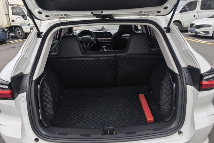 Used CHANGAN OSHAN X5 2021 1.6L CVT Luxury Model Interior 9