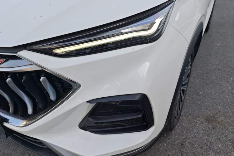 Used CHANGAN OSHAN X5 2021 1.5T DCT Prestige Edition Left Front Headlight