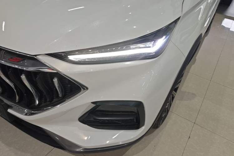 Used CHANGAN OSHAN X5 2021 Revised Version 1.5T DCT Luxury Edition Left Front Headlight