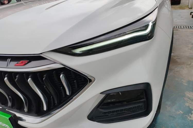 Used CHANGAN OSHAN X5 2021 1.5T DCT Prestige Edition Left Front Headlight