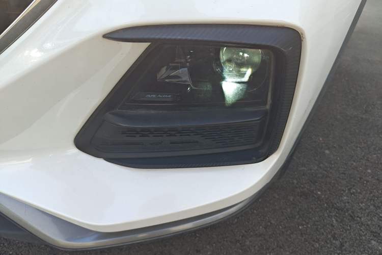 Used CHANGAN OSHAN X5 2021 Revised Version 1.5T DCT Luxury Edition Left Front Headlight