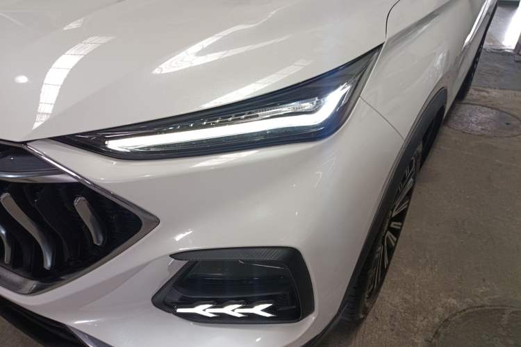 Used CHANGAN OSHAN X5 2021 1.5T DCT Prestige Edition Left Front Headlight