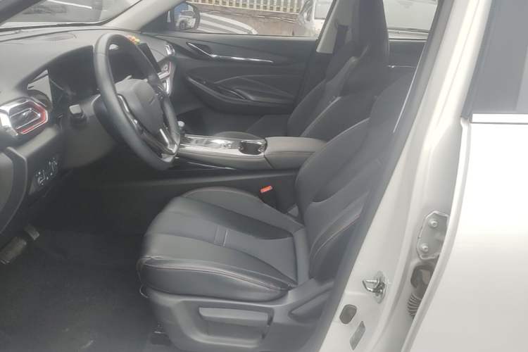 Used CHANGAN OSHAN X5 2021 Revised Version 1.5T DCT Luxury Edition Left Front Seat