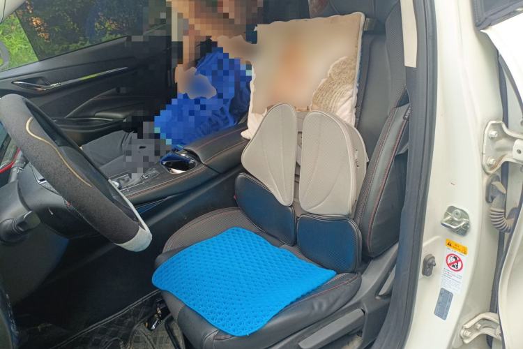 Used CHANGAN OSHAN X5 2021 1.5T DCT Prestige Edition Left Front Seat