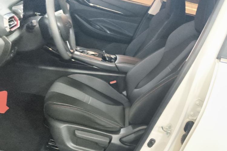Used CHANGAN OSHAN X5 2021 1.6L CVT Luxury Version Left Front Seat