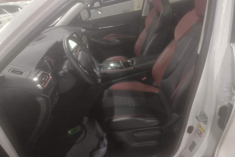 Used CHANGAN OSHAN X5 2021 1.5T DCT Prestige Edition Left Front Seat