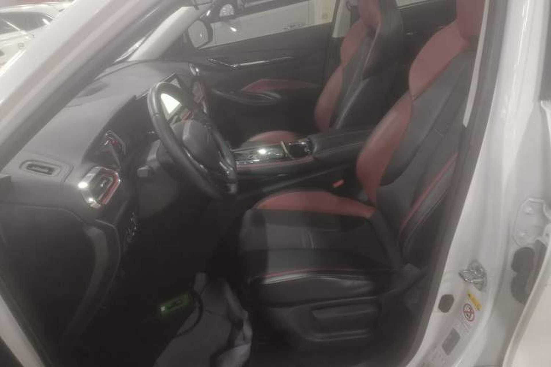Used CHANGAN OSHAN X5 2021 1.5T DCT Prestige Edition Left Front Seat