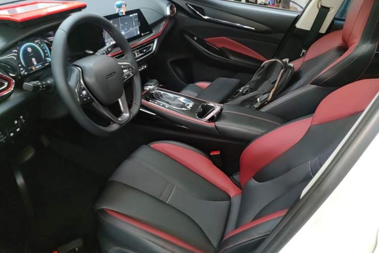Used CHANGAN OSHAN X5 2021 1.5T DCT Prestige Edition Left Front Seat