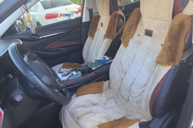 Used CHANGAN OSHAN X5 2021 1.5T DCT Prestige Edition Left Front Seat
