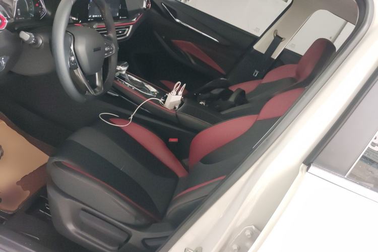 Used CHANGAN OSHAN X5 2021 1.5T DCT Prestige Edition Left Front Seat