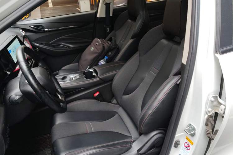 Used CHANGAN OSHAN X5 2021 1.6L CVT Comfort Model Left Front Seat
